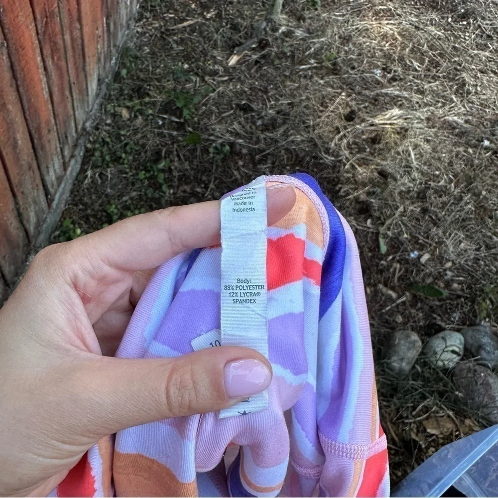 Lululemon True Self Cropped Leggings Bleacher Stripe White Iris Flower Size 10 - Picture 10 of 11